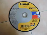 Dewalt 7" x 1/16" x 7/8"metal cutting blade-DW84701