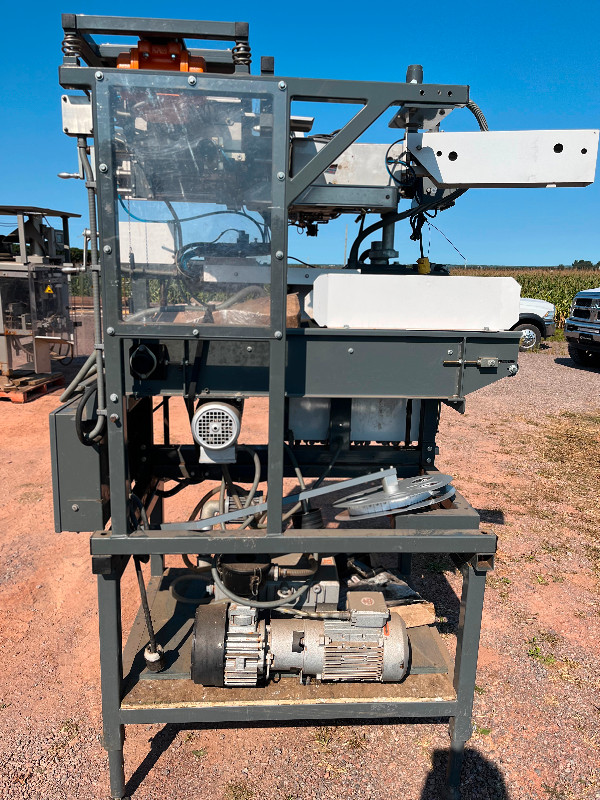 Volm Bagger in Other Business & Industrial in Summerside - Image 2