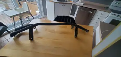 Pare-choc arrière 705005019 ou 705017381 can am outlander avec domage voire photo