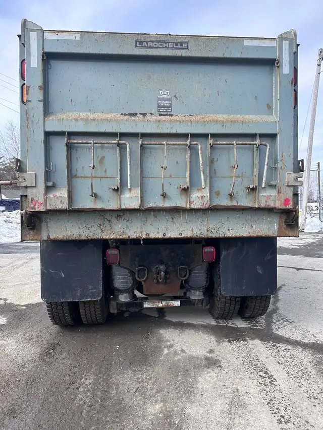 2024 HX 620 twinsteer in Heavy Trucks in Bedford - Image 7
