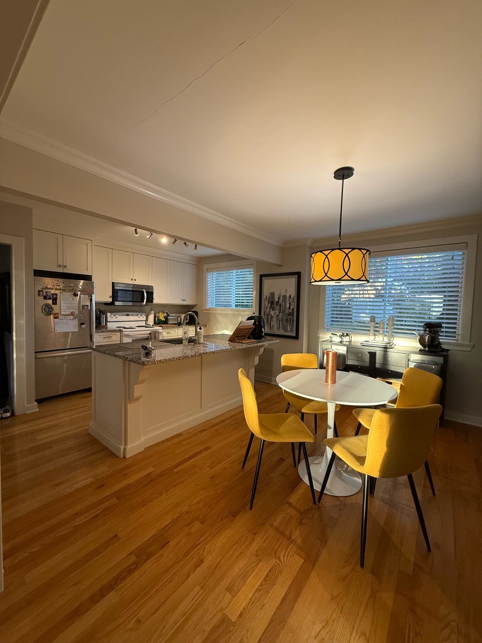 modern townhouse for rent in pembroke 5