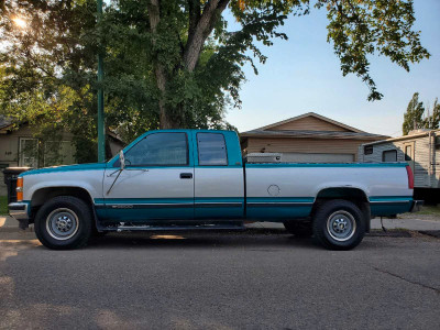 1994 Chevrolet 2500 Extended Cab Low kms