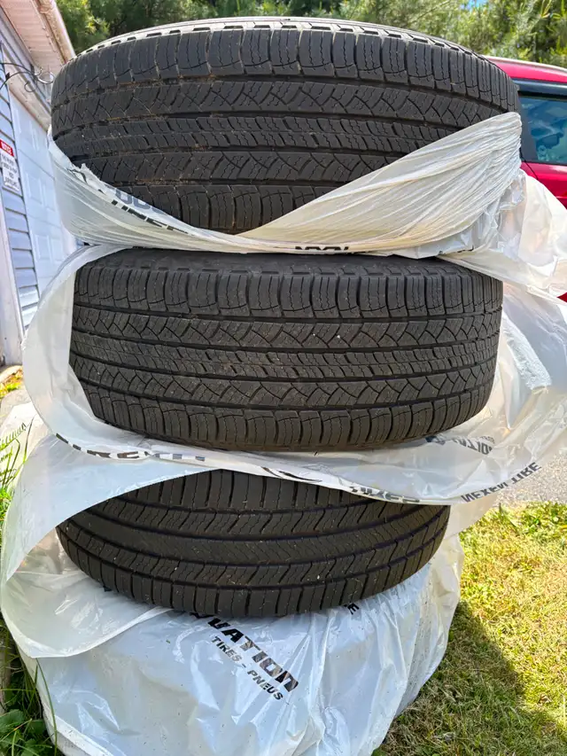 P235/55R18 99T Michelin Radials on Rims in Tires & Rims in Dartmouth - Image 4