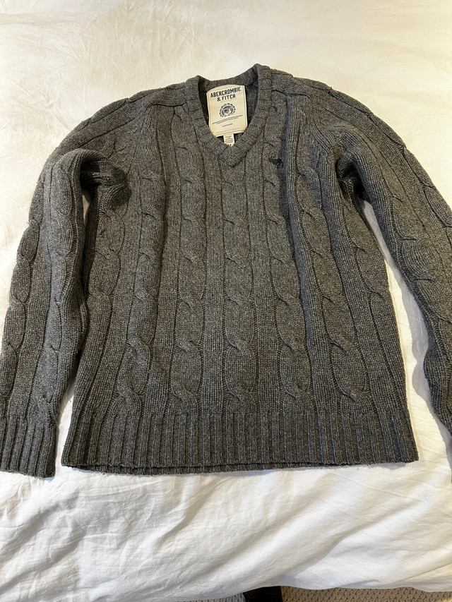 Men’s Abercrombie Grey Sweater dans Hommes  à Calgary