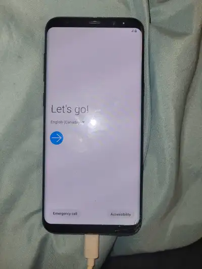 Samsung galaxy S8, great condition, long battery life, big memory. Comes with new Sim card.