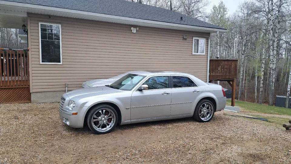 Chrysler 300 HEMI