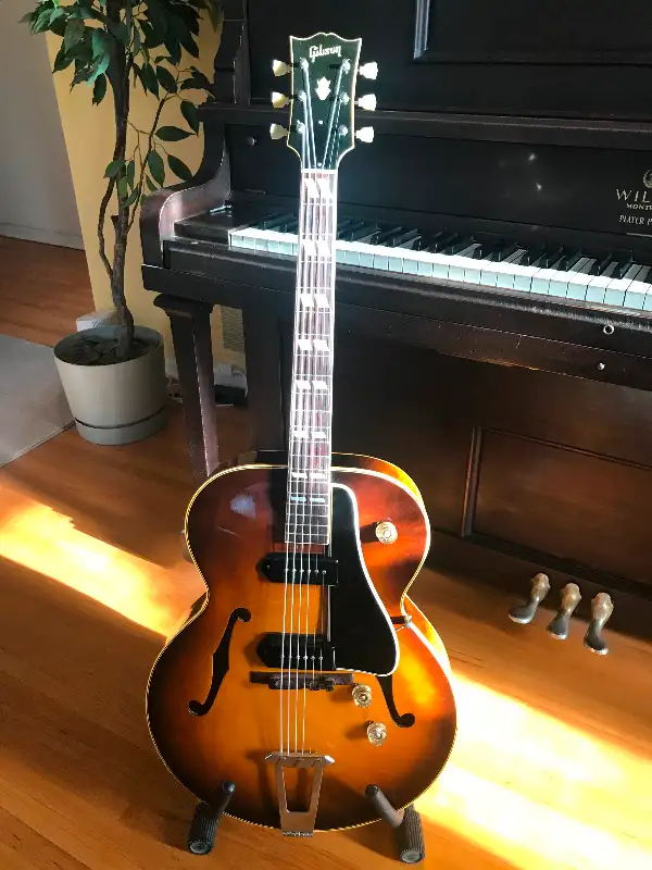 1951 Gibson ES 300 Archtop Guitar $8000 in Guitars in Edmonton - Image 4