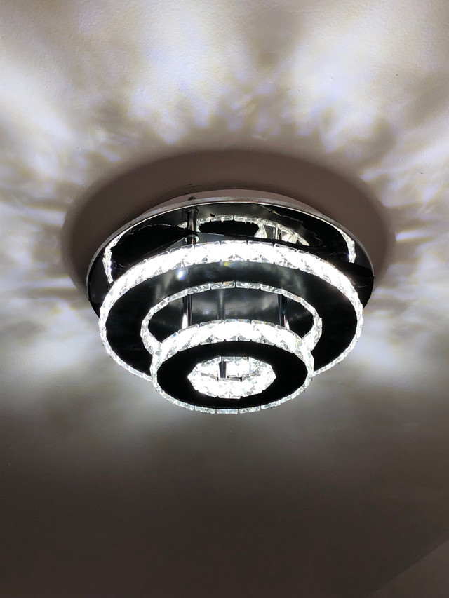 LED chandelier / light in Indoor Lighting & Fans in London