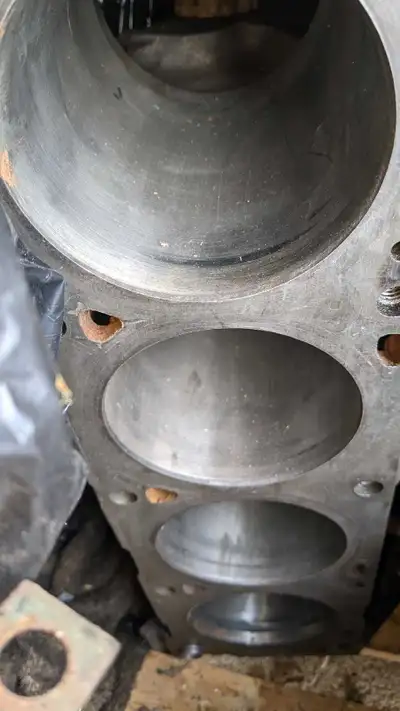 1969 Ford 390 FE Engine 1969 casting Ribbed heavy duty block & matching 390 GT heads standard bore 3...