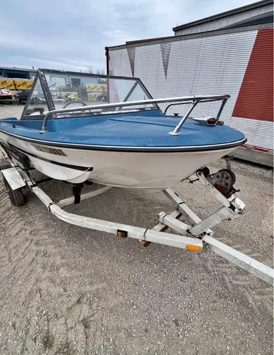 Runs good. Boat is ok gets out and goes just alright. Mercury 35hp motor she pulls hard and fast. Ne...