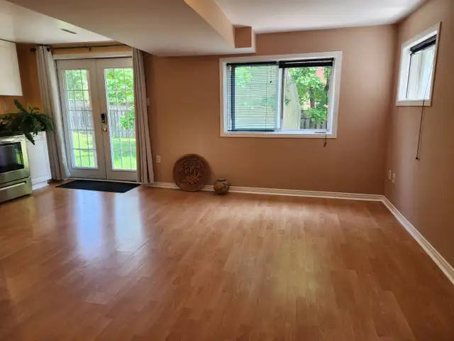 1 Bedroom 1 Livingroom 1 Bathroom Cozy Apartment Barrie South