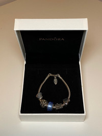 NEW Pandora Charm Bracelet