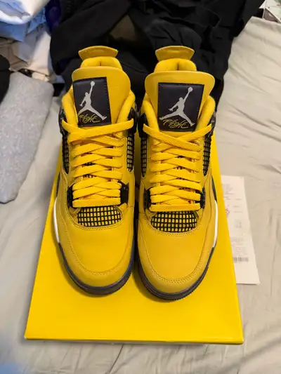 Air Jordan 4 lightning + air Jordan 4 thunder size 9 DS, View more