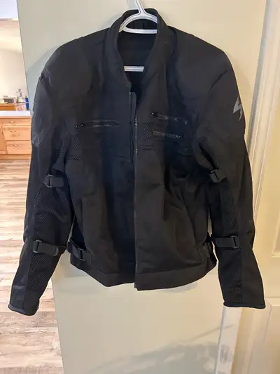 Scorpion jacket ( M ) excellent condition pick up in Charleswood