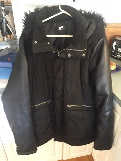 Men’s Winter Jacket Members Only XL coat good condition , View more