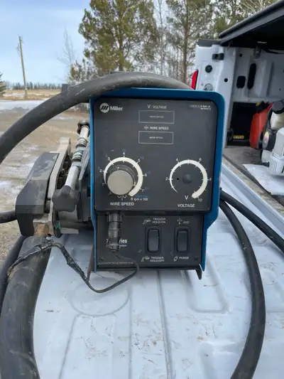 Miller mig wire feeder hardly used every thing u need but the gas $2000 obo