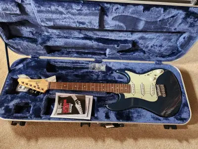 Selling my Ibanez AZES31AOC sample and Ibanez moulded case M300C. Sold As Is. No Ibanez warranty. Ca...