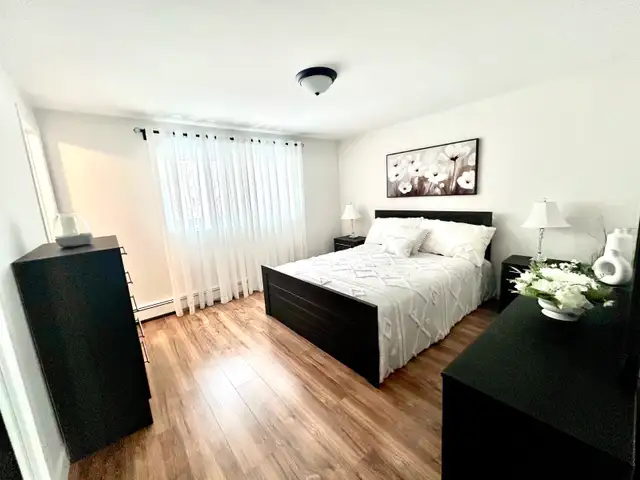 House for Sale in Houses for Sale in Kitchener / Waterloo - Image 6