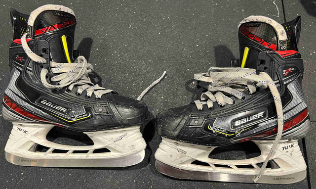 Bauer 2x Pro Jr. 3.5D skates  in Hockey in London