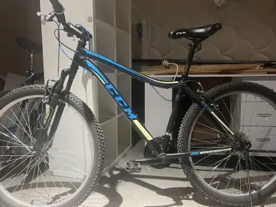 CCM Trailhead Hardtail Mountain Bike 27.5 inches, View more