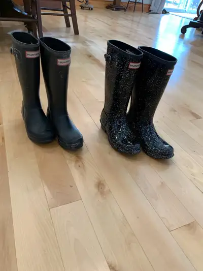 Wonderful hunter boots Size 2 Sparkly boots hardly wore 25.00-SOLD Black boots 15.00 Located in camp...