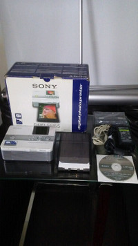 Sony Digital Photo Printer DPP-FP55. Picture Station