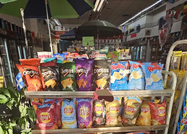 Dépanneur à vendre  in Other in Laval / North Shore - Image 3