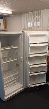 Kenmore Upright Freezer    SOLD