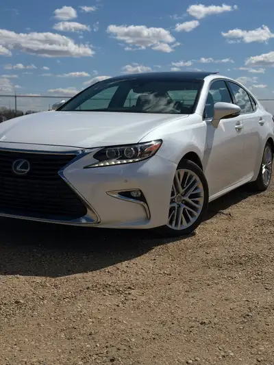 2018 Lexus ES350 Executive Package Clean, well-maintained, and ready for its next owner. Selling my...