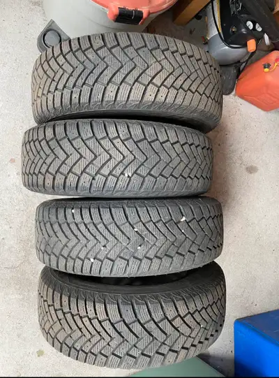 8 yrs old but hardly used