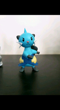 Pokemon Nintendo Dewott Figure
Jakks Pacific 2011 PVC
3 INCHES