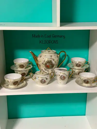 Vintage 1960s Fisher China Made in East Germany- Mother of Pearl love story tea pot set . Excellent...