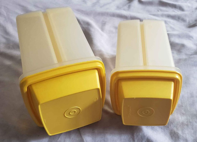 Both for $20 or TRADE - 2 Vintage pick-a-deli 1970s Tupperware c dans Vaisselle et articles de cuisine  à Longueuil/Rive Sud