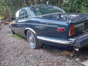 1975 Jaguar XJ12
