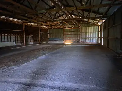 5000 square feet storage facility up for rent near lake erie. Great for boats or cars. Or a workshop...
