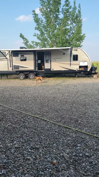 2018 coachmen freedom express maple leaf edition 48,000$ me and my husband are the second owners. Pe...