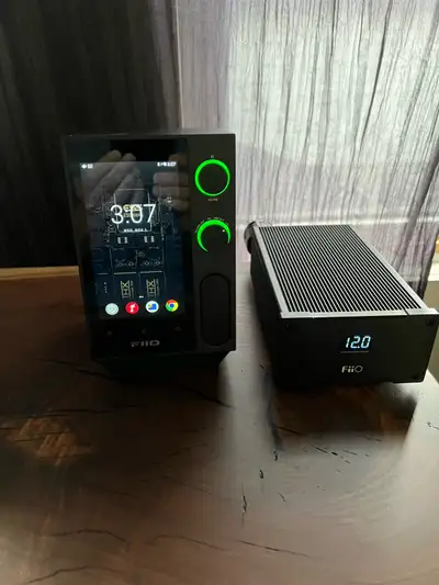Fiio R7 with external power supply + Remote Control., View more