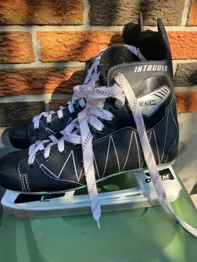 CCM Intruder Skates (size 10), View more