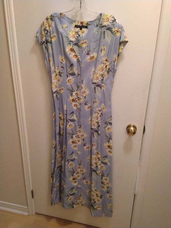 Vintage Fit and Flare Dress Sz 10, Lida Baday in Women's - Dresses & Skirts in Oakville / Halton Region - Image 4