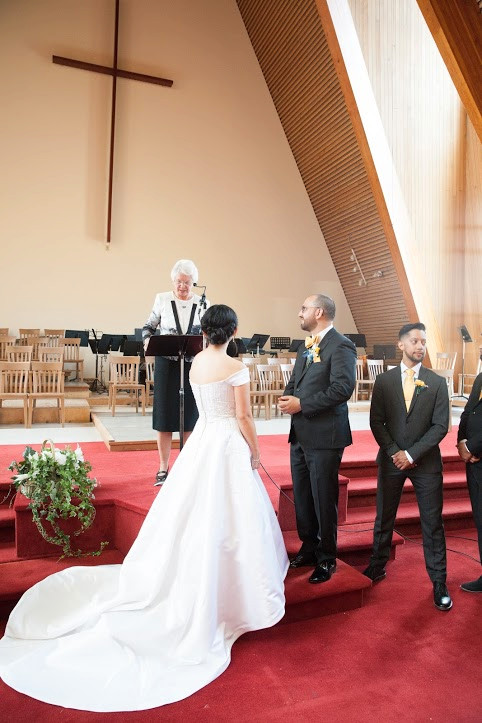 Licensed/Ordained Officiant, Weddings, Signings, reasonable in Wedding in Markham / York Region - Image 4