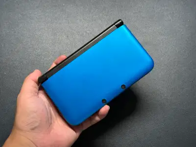 Nintendo 3DS XL – Blue, View more