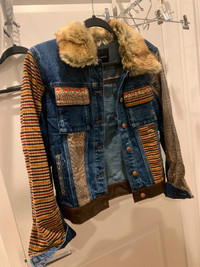 NEW Desigual Jean Jacket Size 40 - Brand New - Very Fancy  small