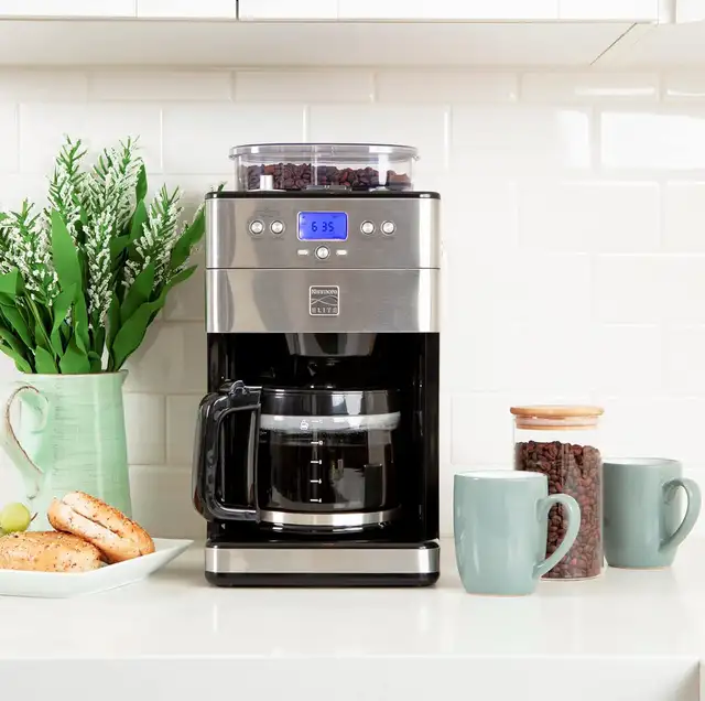 Kenmore Elite Coffee Maker in Coffee Makers in City of Toronto - Image 4