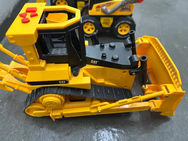 Tonka/ Hasbro / Matchbox trucks n more62866661046146121