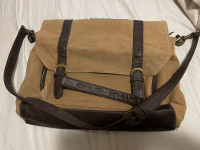 Matt & Nat Messenger Bag
