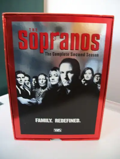 THE SOPRANOS - THE COMPLETE SECOND SEASON - VHS SMOKE FREE HOME $10.00 705-476-8325
