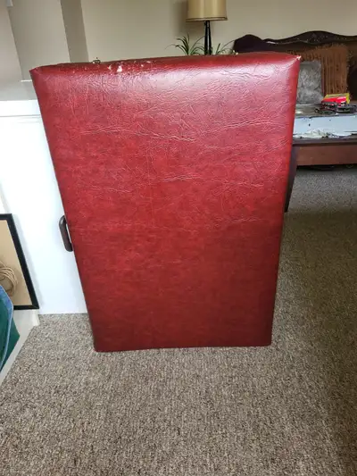 Sturdy custom built massage table. Some wear as shown in the photos. Offering a reasonable donation...