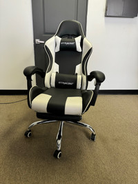GAMING CHAIR BRAND NEW IN BOX 