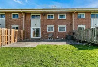 South Windsor Townhouse for Rent: 3 bed 2 bath $2250/month