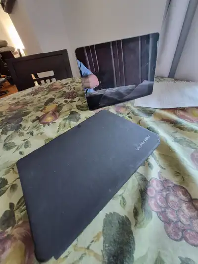 APPLE  A1474  NE FONTIONE PAS ,JE PENSE QUE C EST LA BATTERY, View more